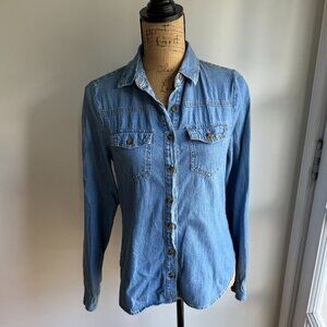 Forever 21 – Premium Denim Button-Down Chambray Shirt – Size S
